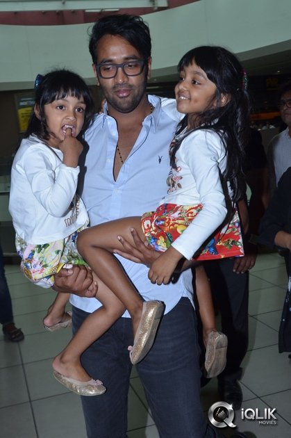 Luckkunnodu-Movie-Team-at-Forum-Sujana-Mall